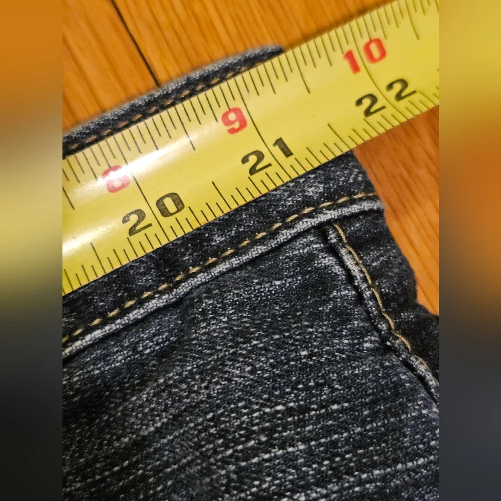 Levis pre loved